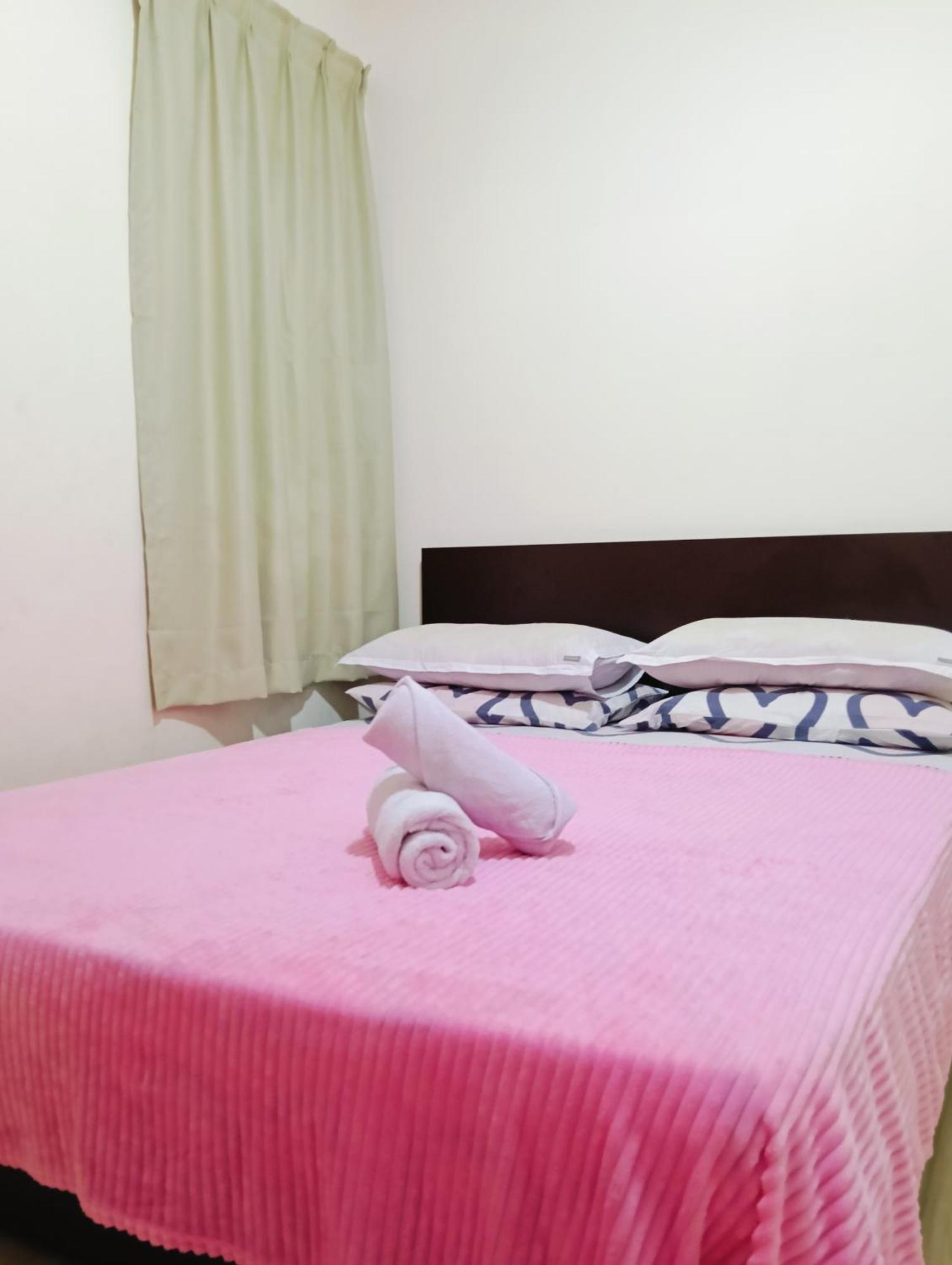 Homestay Nur Uuc *